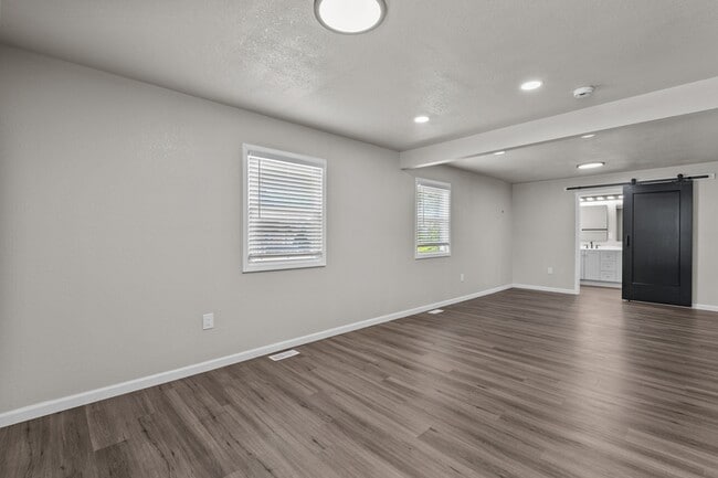 Building Photo - 1408 Quiet Ct