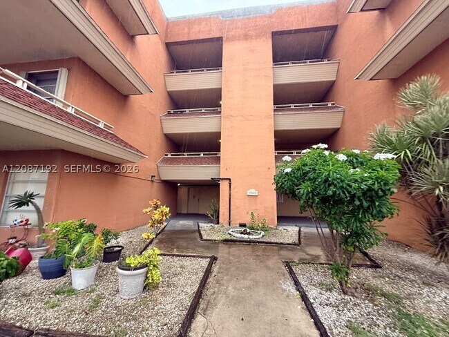 Building Photo - 17530 NW 68th Ave