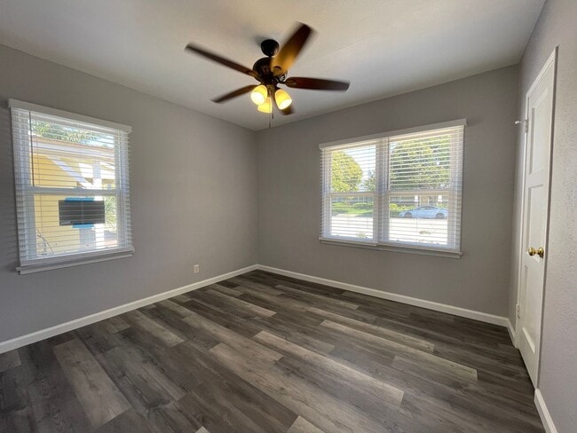 Building Photo - Charming Southside Home on Huge Lot!