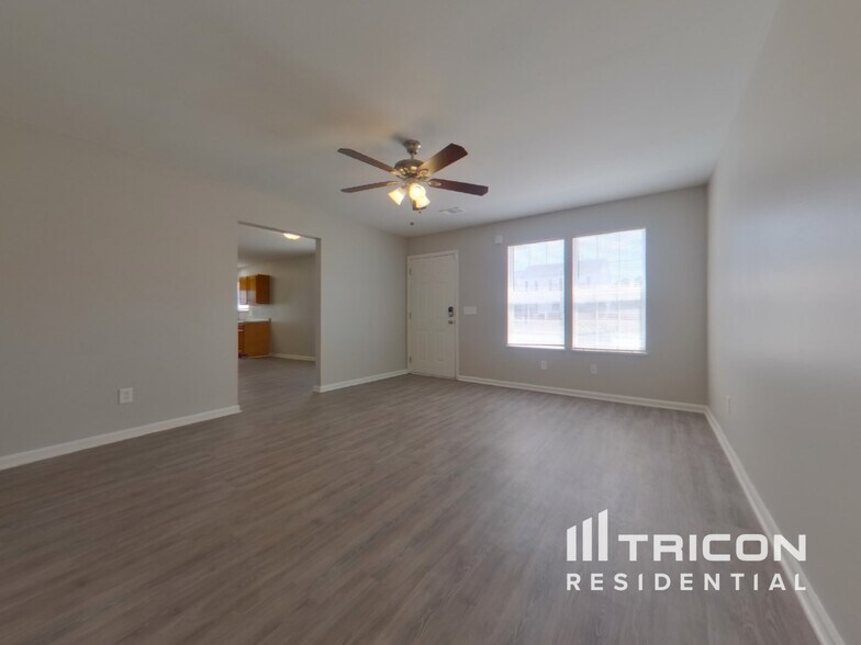 Building Photo - 124 Denby Cir