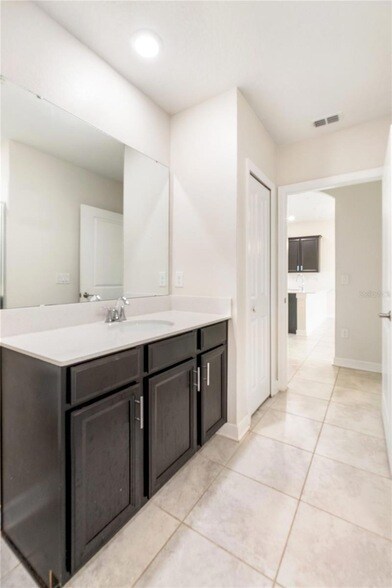 Building Photo - 659 Ocean Course Ave