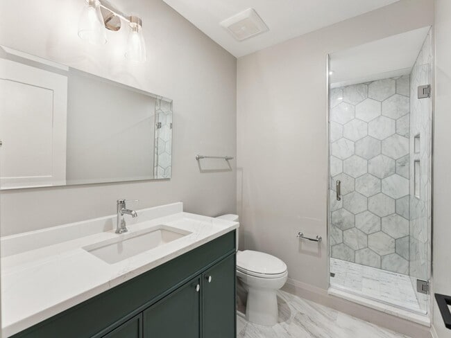 Building Photo - 1508 21st St NW