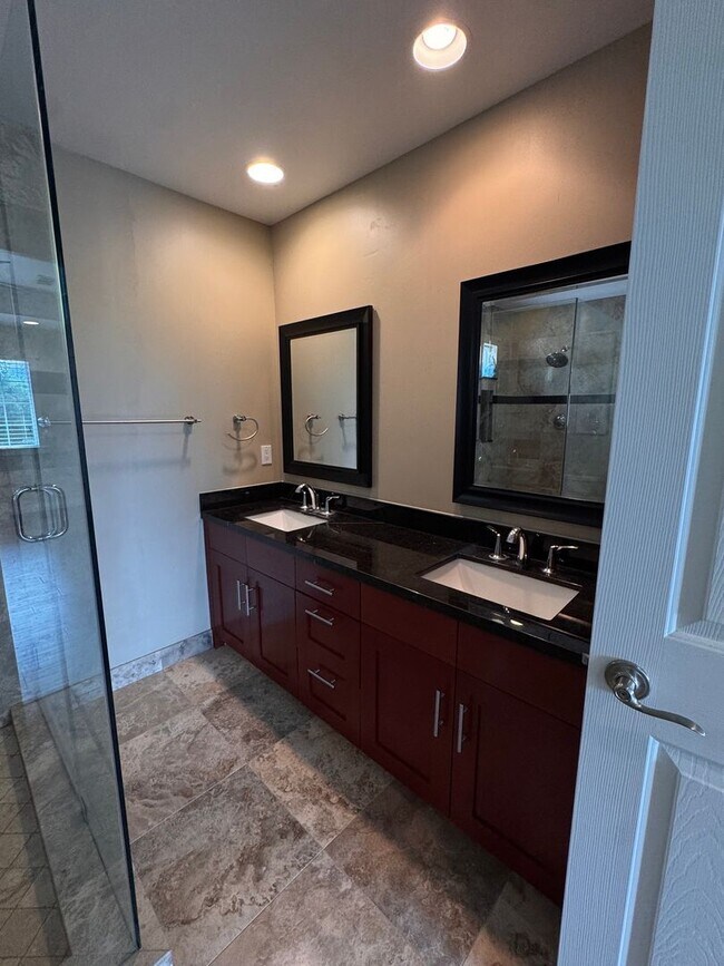 Building Photo - Private Gated Luxury Estate on Acreage with Pool, Pond & Solar in Prime Newcastle Location