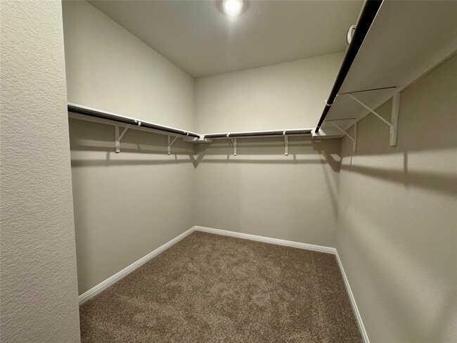 Building Photo - 1850 Settlers Glen Dr