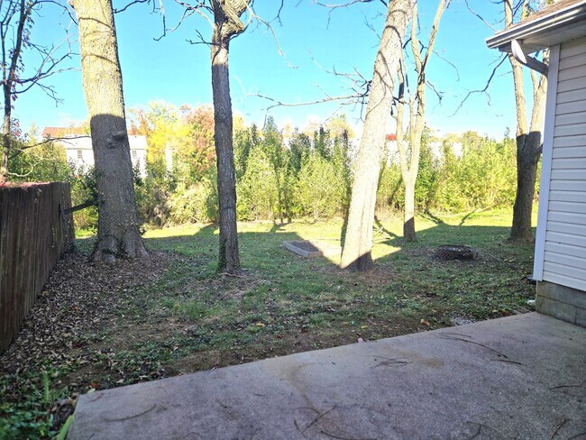 Building Photo - 3 Bedroom Ranch in Great Acres 251024