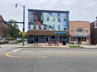 Building Photo - 585 Niagara St