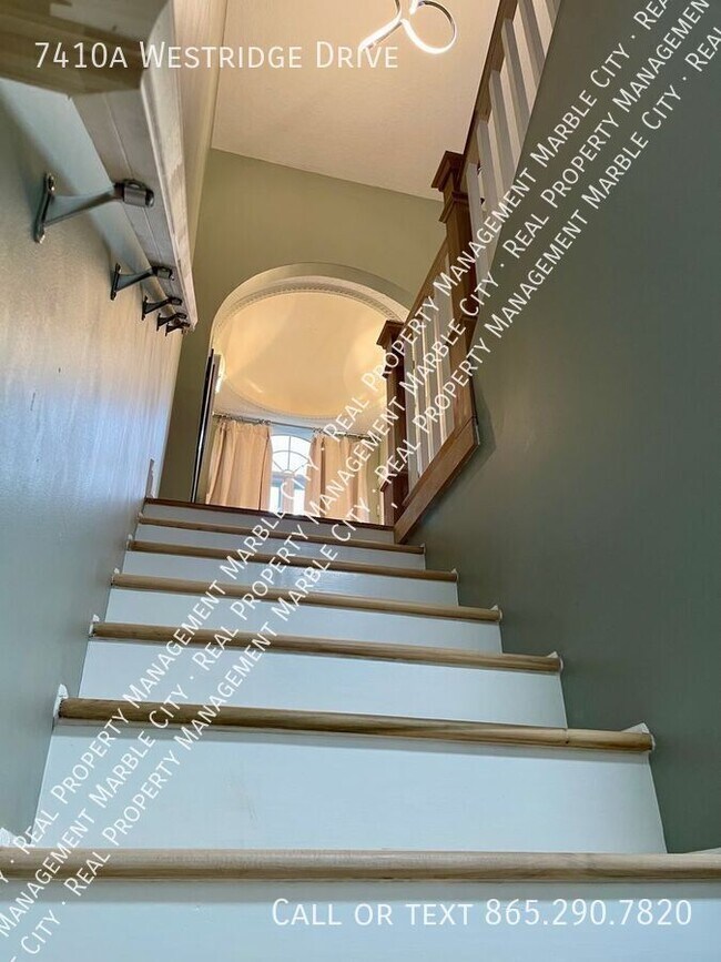Building Photo - 7410 Westridge Dr