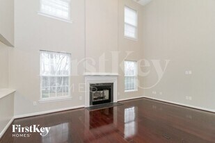 Building Photo - 4015 Velinda Dr