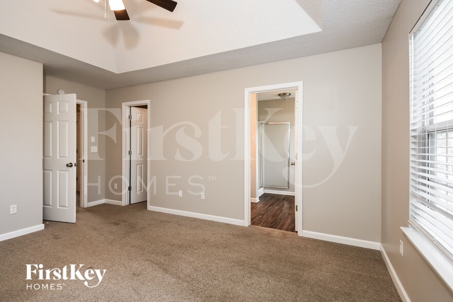 Building Photo - 4580 Grove Park Way NW