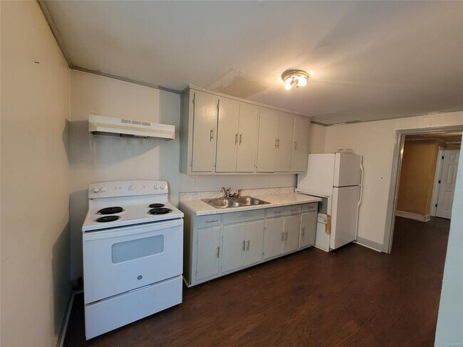 Building Photo - 4097 Narrow Lane Rd