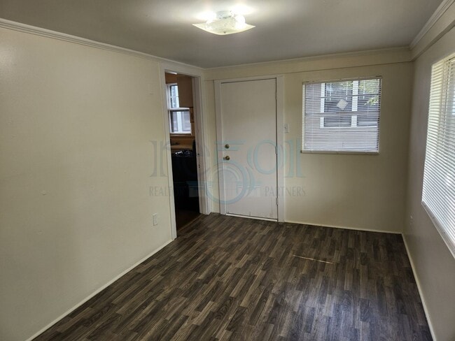 Building Photo - This Hillcrest Bungalow is just what you w...