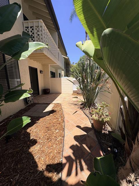 Building Photo - 4603 Cove Dr