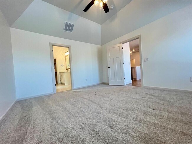 Building Photo - 9333 SW 42nd St