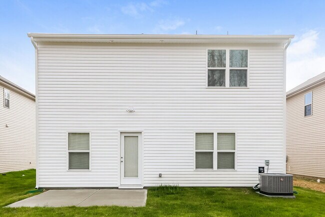 Building Photo - 4327 Drifter Dr