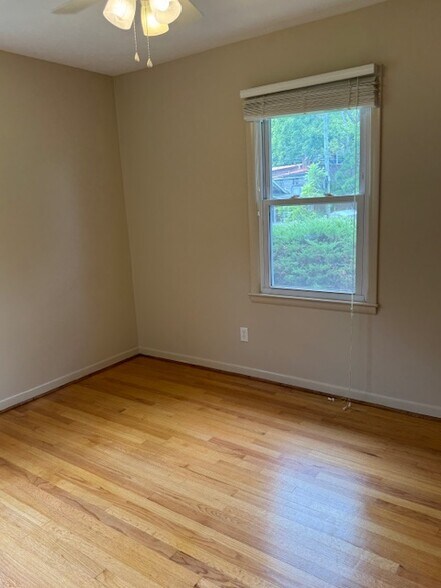 Building Photo - 55 Dunwell Ave
