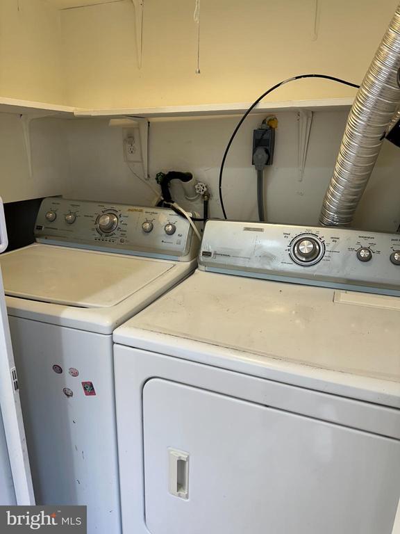 Building Photo - 307 Newman Ct