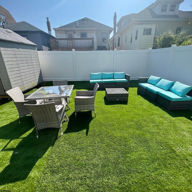 Building Photo - 6 N Nashville Ave