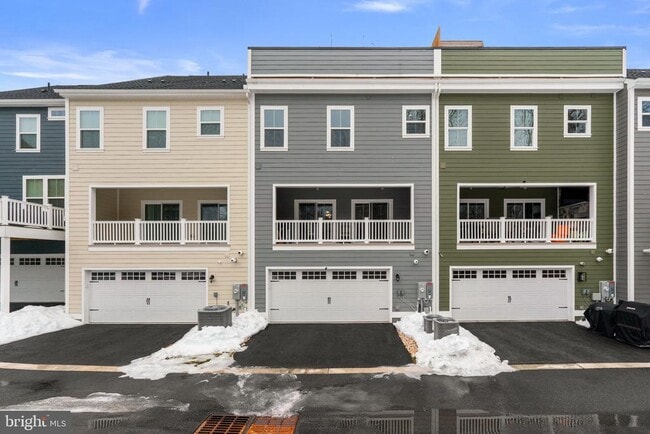 Building Photo - 10706 Larkswood St