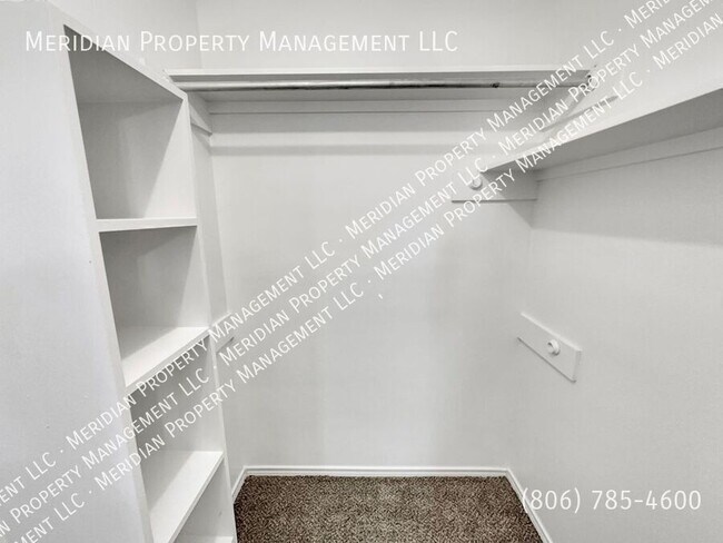 Building Photo - 505 N Brentwood-A