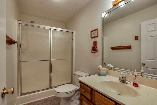 Building Photo - 201 Seminole Cir