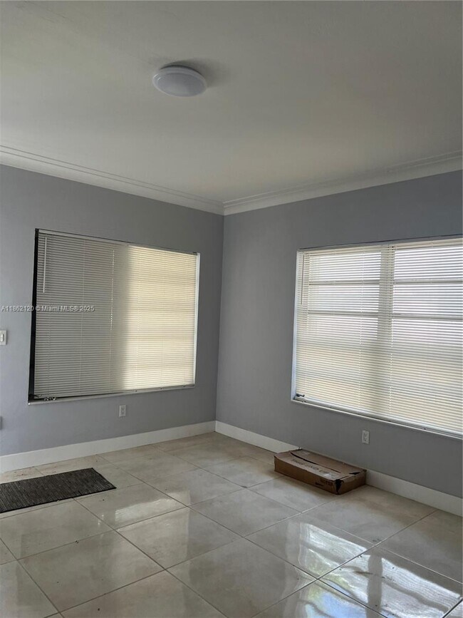 Building Photo - 1444 NW 38th St