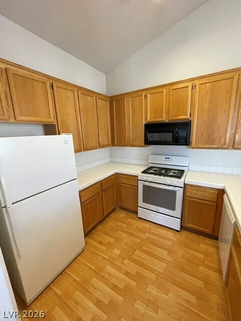 Building Photo - 75 N Valle Verde Dr