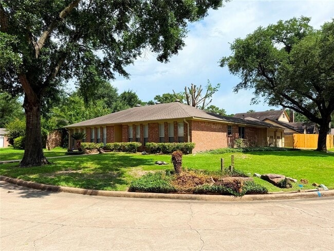Building Photo - 13430 Exton Ln
