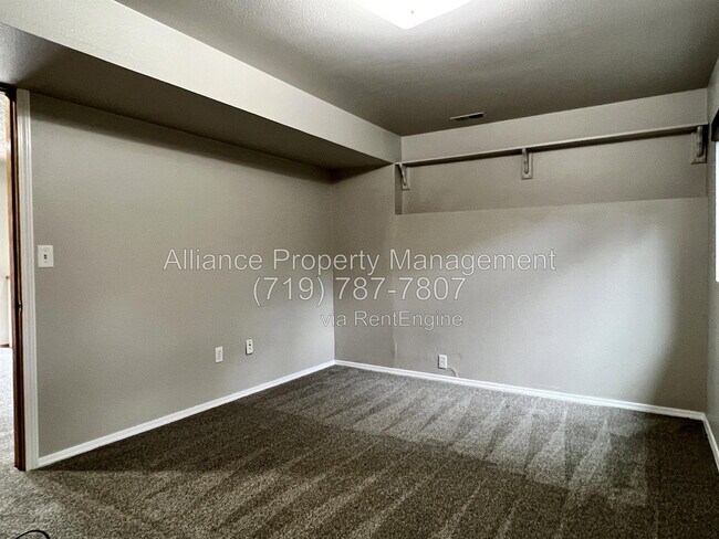 Building Photo - 6318 Galway Dr