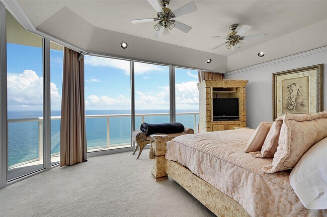 Building Photo - 6001 N Ocean Dr