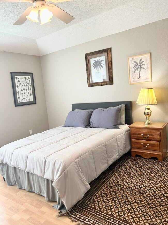 Building Photo - 4706 Dentcrest Dr