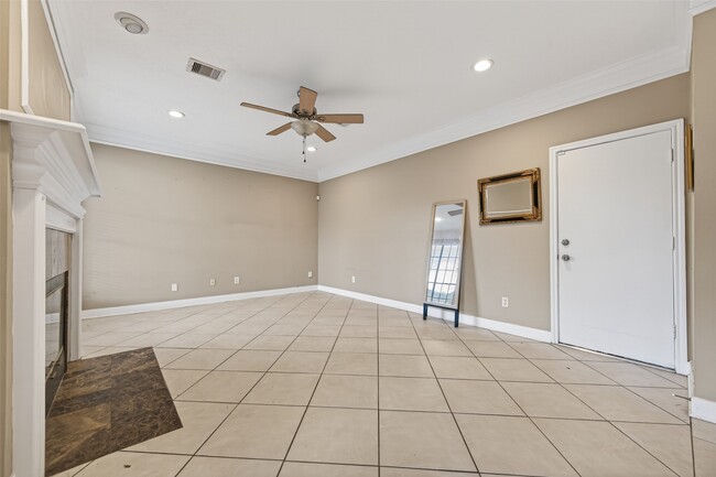 Building Photo - 7814 Millbrook Dr