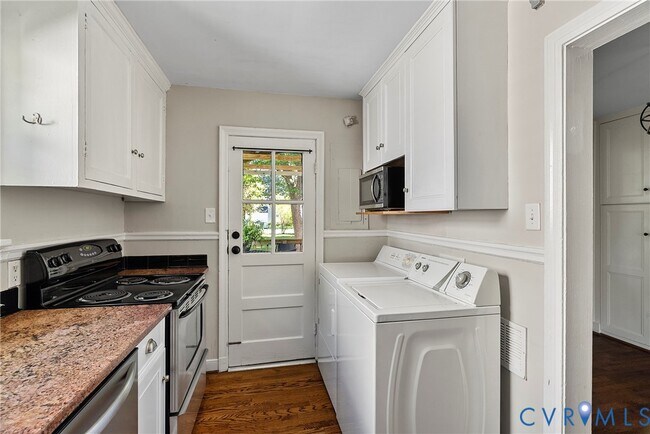 Building Photo - 6516 Kensington Ave