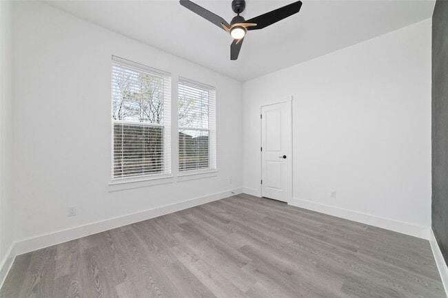 Building Photo - 3818 Lynnfield St