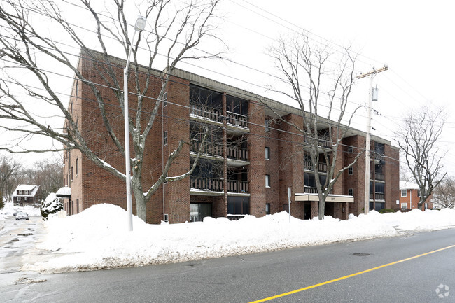 Building Photo - Gardencrest Apartments