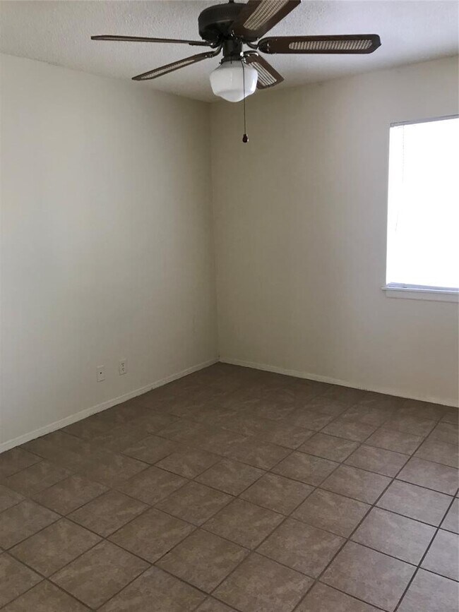 Building Photo - 2610 Salado St