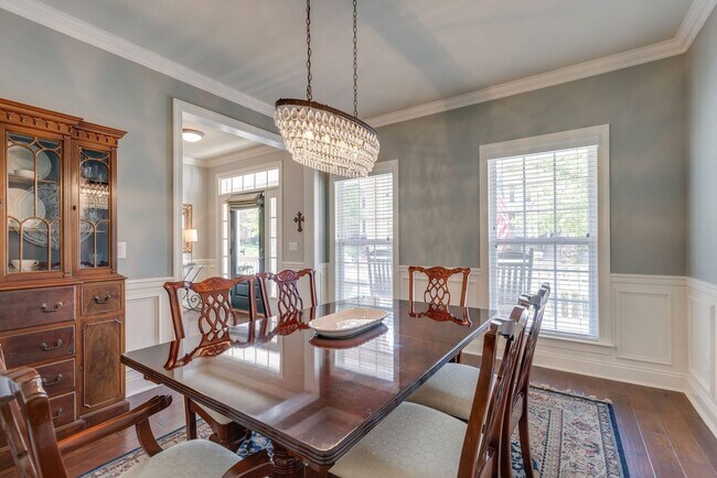 Building Photo - Spotless 5BR/3.5BA rental home, Meade of A...