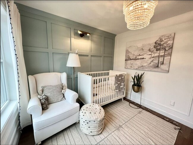 Building Photo - Modern Townhome with Garage, Bonus Room, a...