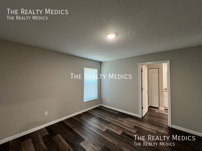 Building Photo - 7593 SW 82nd St