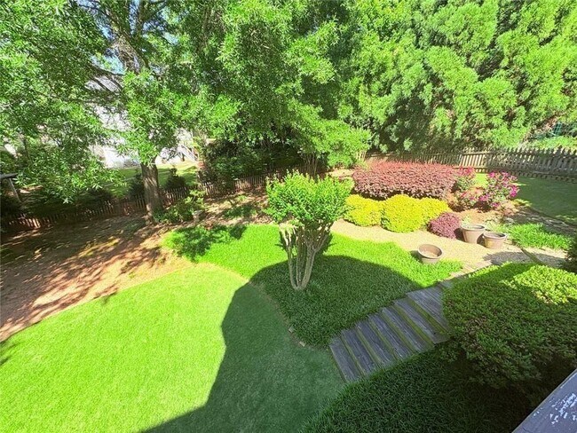 Building Photo - 5480 Ashewoode Downs Dr