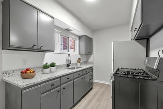 Building Photo - Renovated 3 bedroom home available NOW!