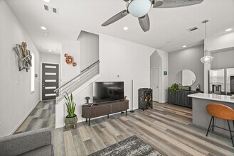 Building Photo - 4002 Elser St