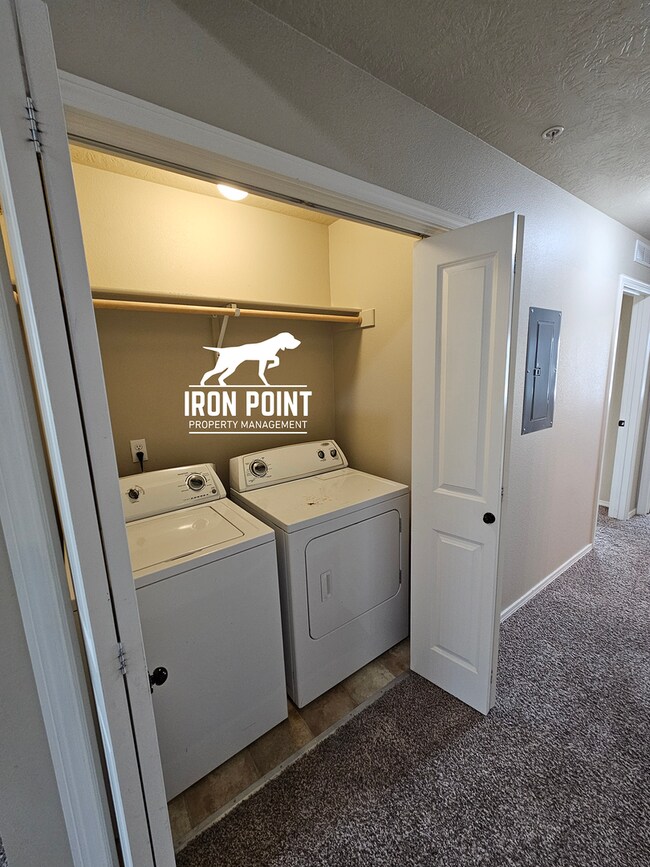 Building Photo - SC5700