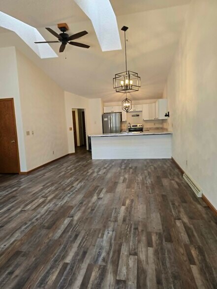 Building Photo - 3411 N Marcos Ln