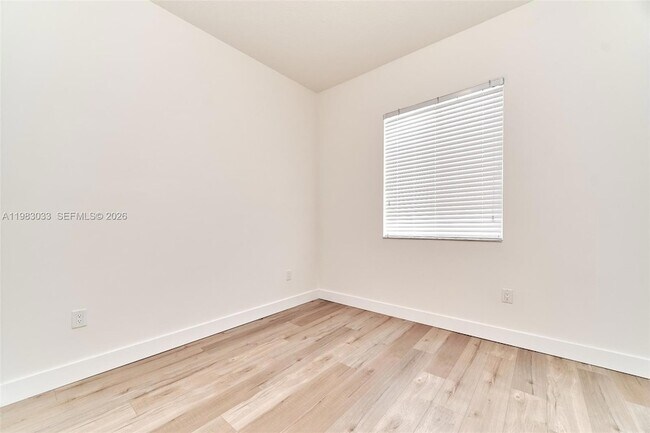 Building Photo - 10447 NW 66th St