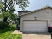 Building Photo - 8001 Alexandra Ln