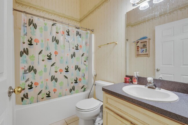 Building Photo - 1583 Applewood Way