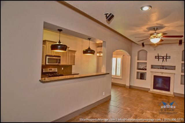 Building Photo - 3 bedroom in El Paso TX 79938