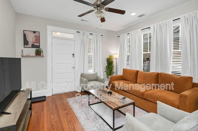 Building Photo - 1035 Kinard Ct