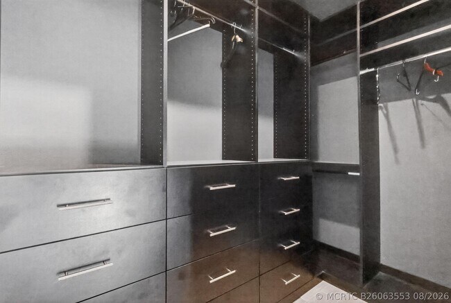 Building Photo - 799 Hookline Cir