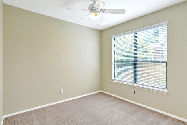 Building Photo - 2202 Sage Canyon Dr